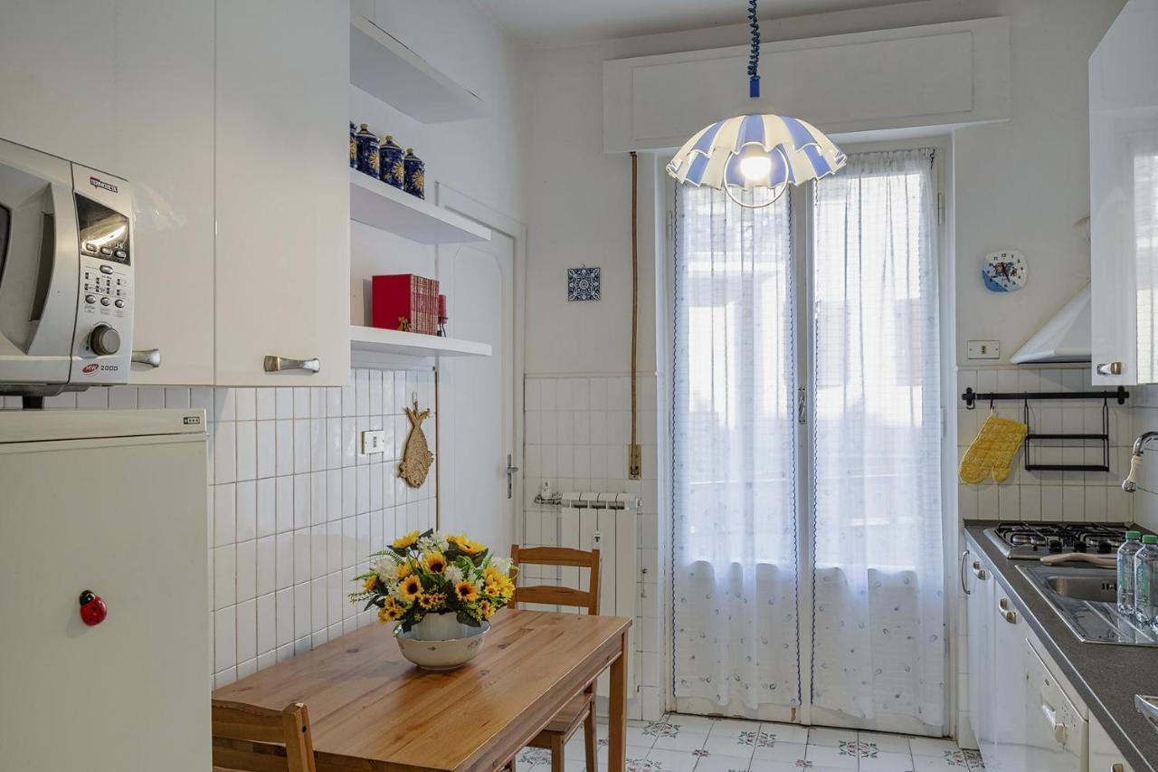 Homey Seaview Apartment By Wonderful Italy Genova Kültér fotó