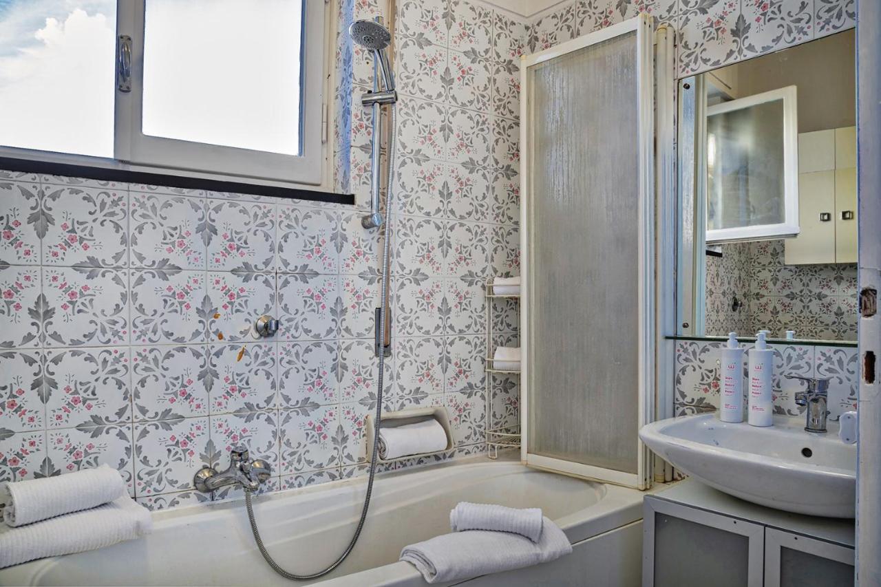 Homey Seaview Apartment By Wonderful Italy Genova Kültér fotó