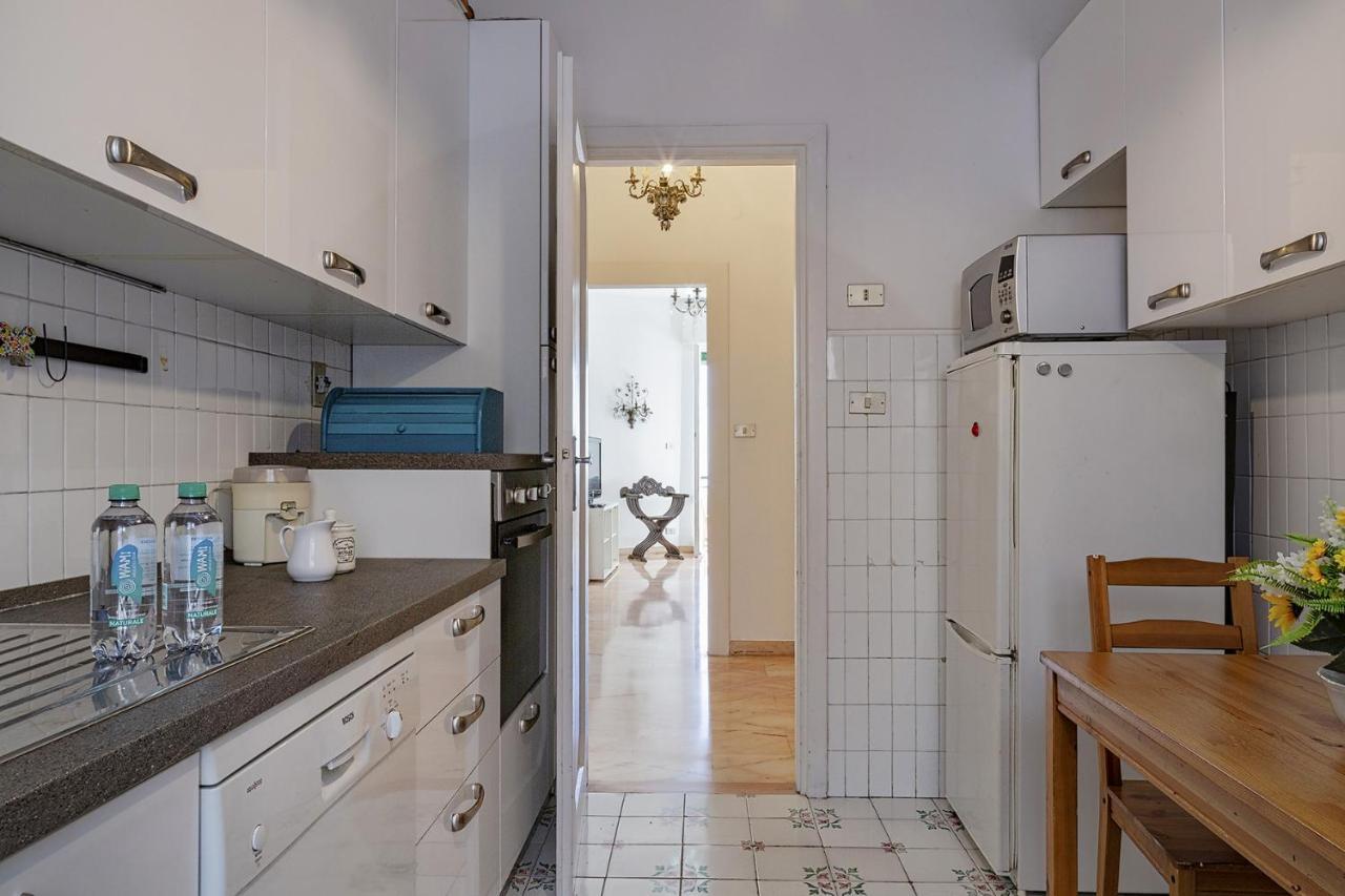 Homey Seaview Apartment By Wonderful Italy Genova Kültér fotó